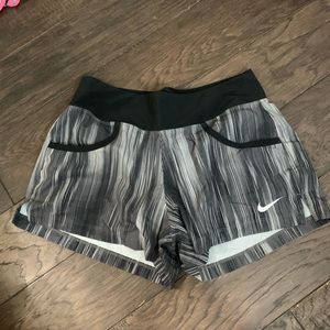Nike Shorts Size S